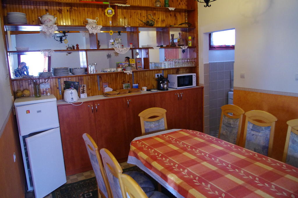 Horváth Kert Vendégház Zirc Quarto foto