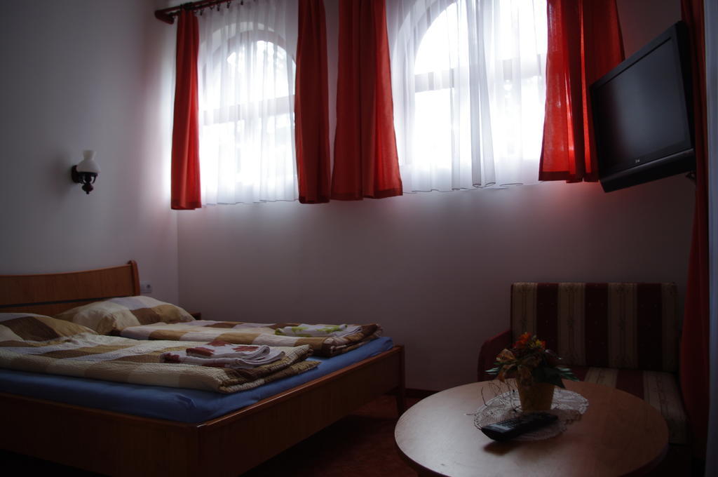 Horváth Kert Vendégház Zirc Quarto foto